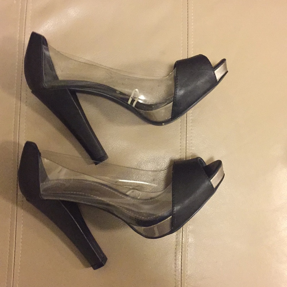 💥💥 Reduced! Clear/ black peep toe pumps